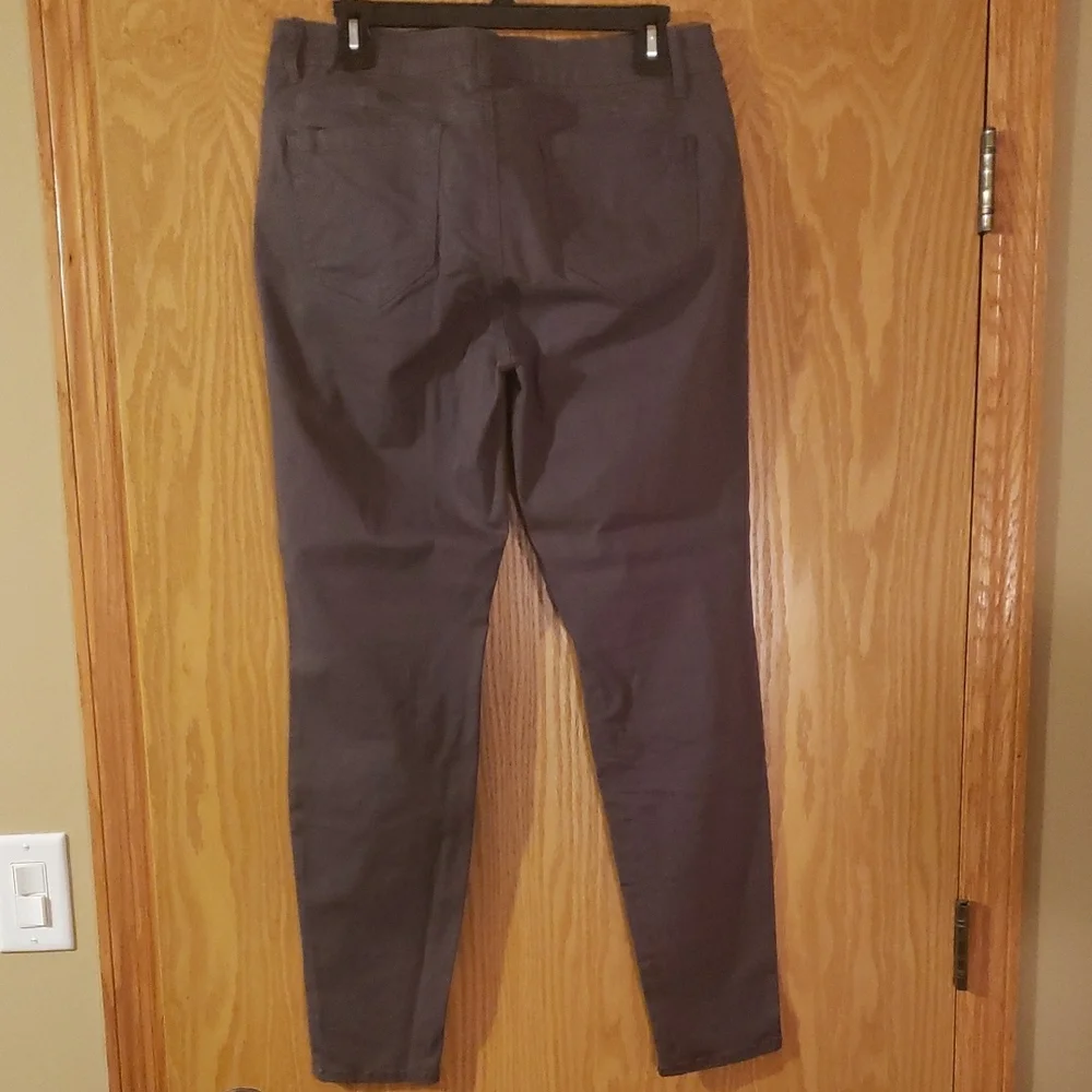 NWOT Dark Skinny Brown Skinny Pants - Picture 3 of 3